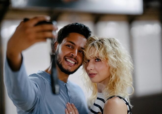Interracial Dating: Weighing the Pros and Cons