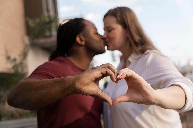 Are HIV Dating Sites Worth It for HIV Singles?